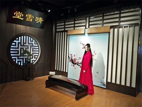 武漢杜莎夫人-迪麗熱巴區(qū)域