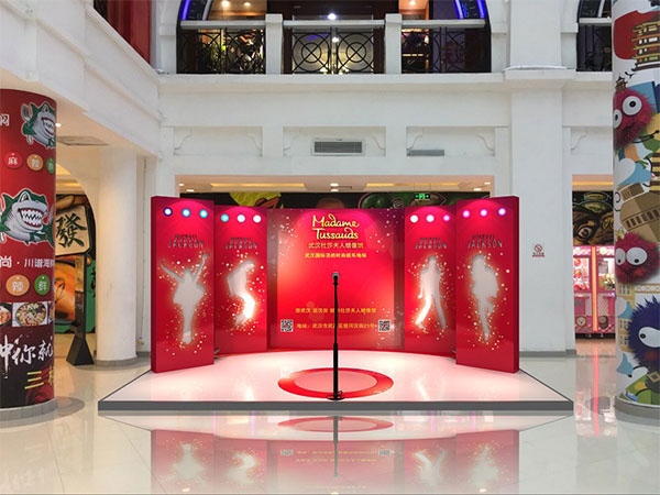 杜莎夫人-民眾樂(lè)園小舞臺(tái)